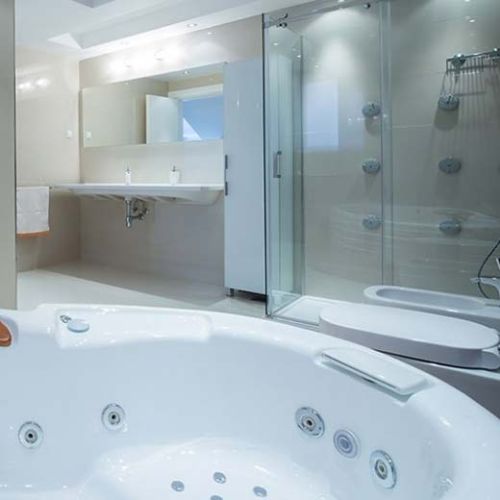 Plymouth's Shower and Tub Plumbing Specialists